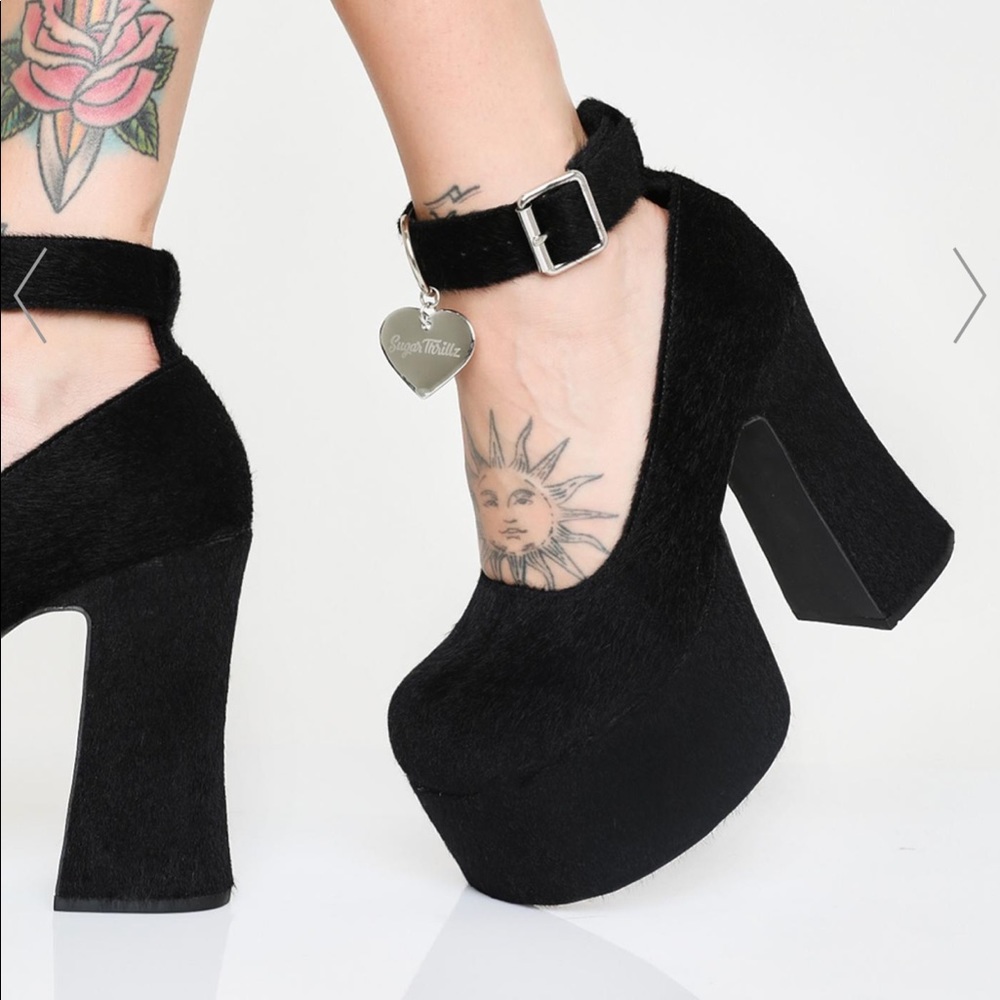 Platform kitty maryjanes